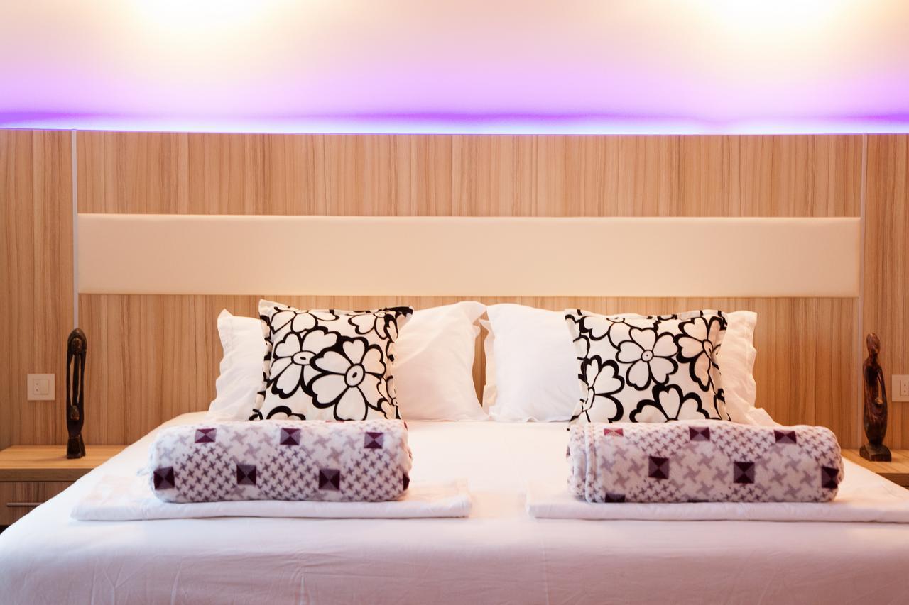 Hotel Blue Moon Ulcinj Buitenkant foto